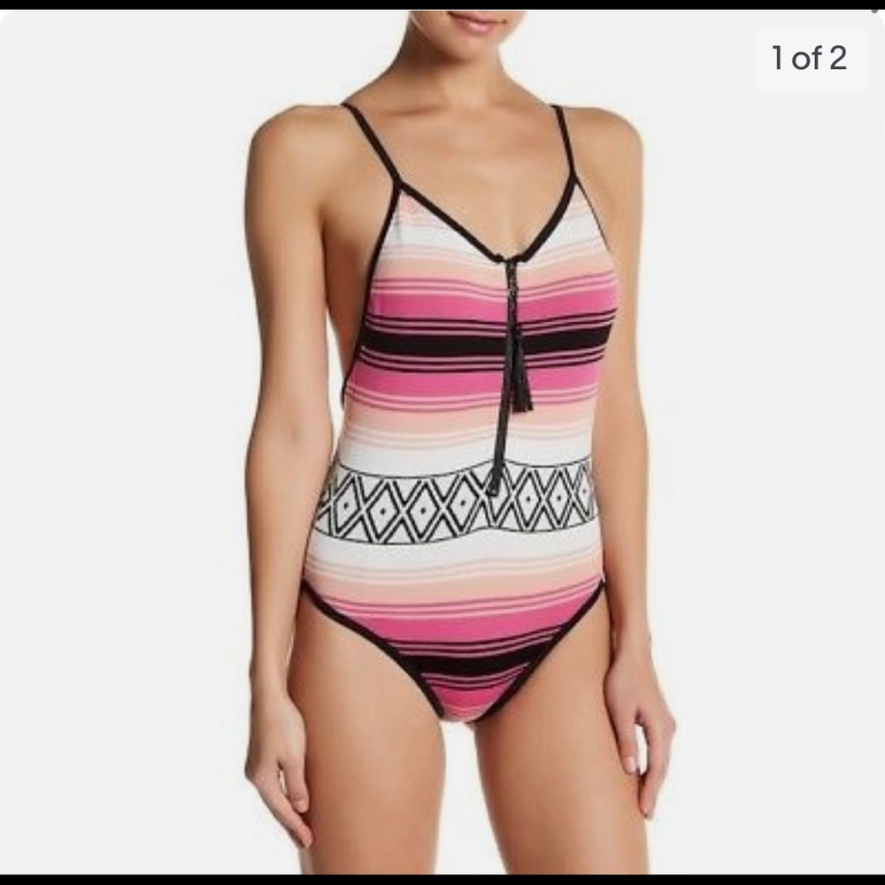 LOVERS AMD FRIENDS Melody One Piece